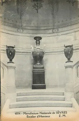 Escada de Honra — Manufatura Nacional de SÈVRES — E.M. n°4054